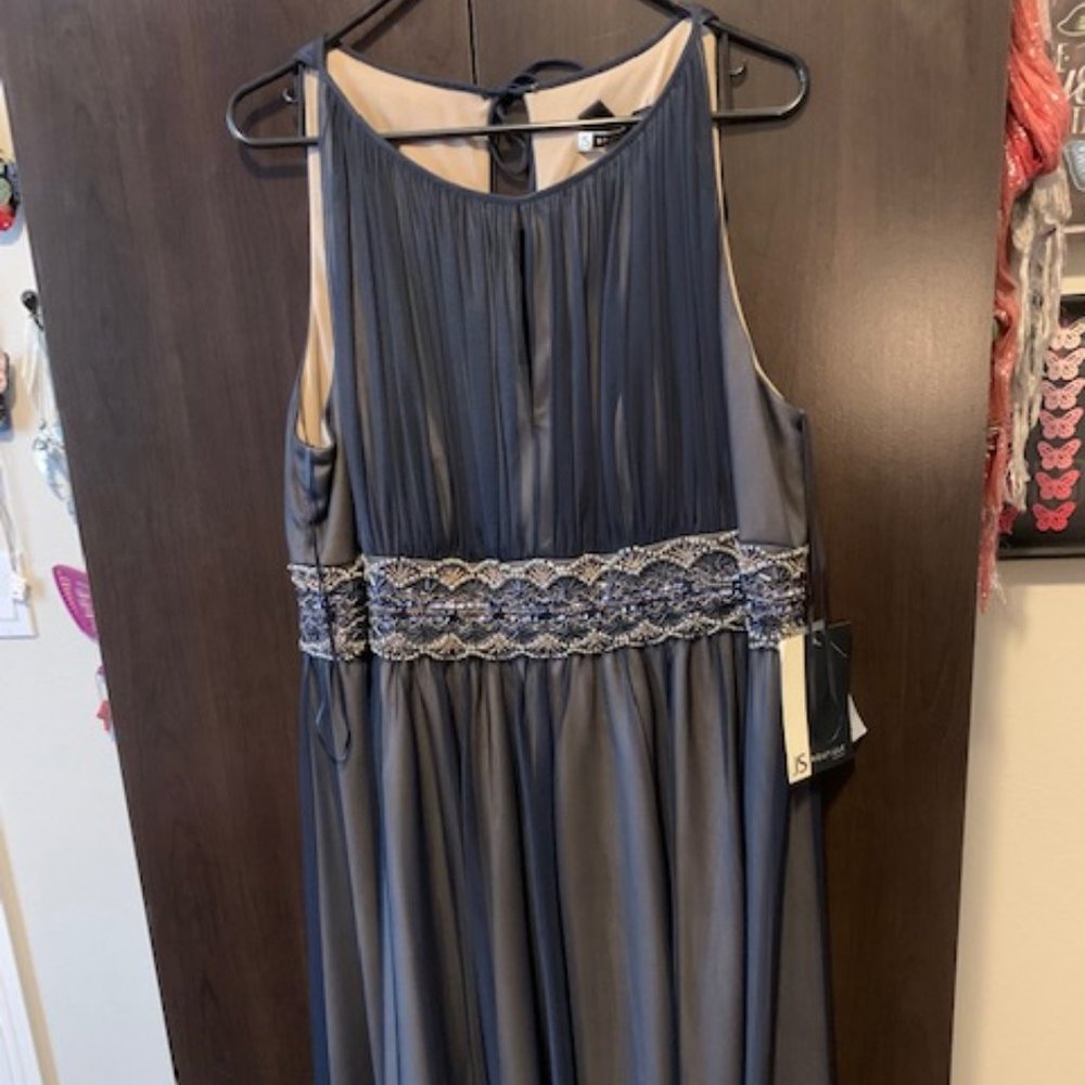 JS Boutique, Formal Size 14W